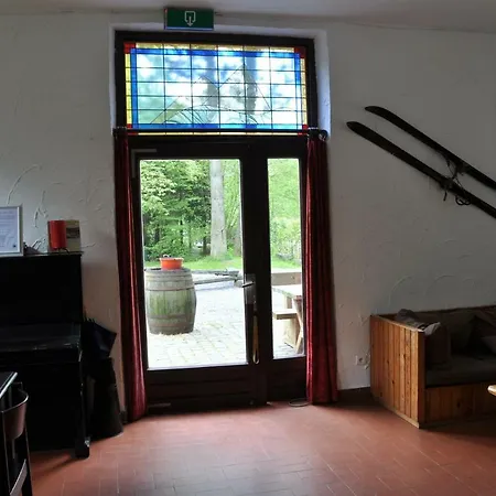 Maison Regal Purnode