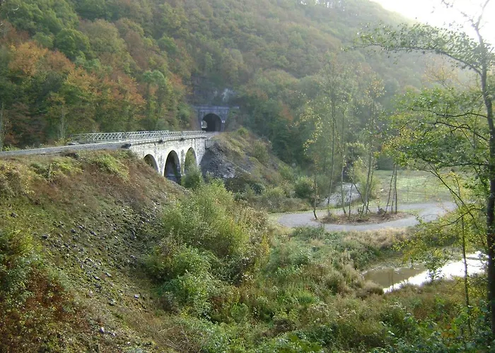 Maison Regal Purnode